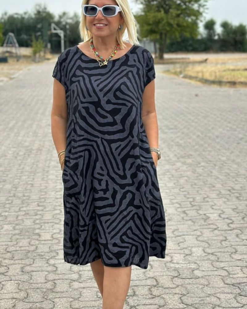 Felly | Sommerkjole med rund hals og smukt print