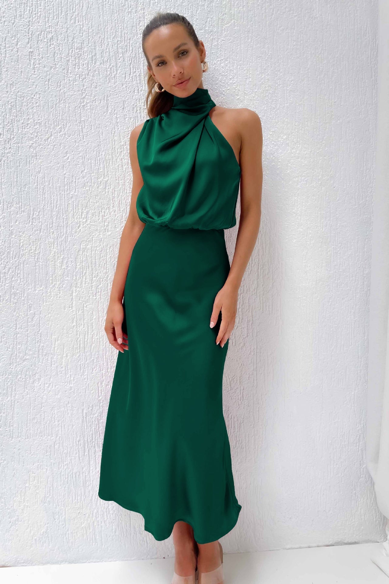 Mila | Lang kjole med halterneck