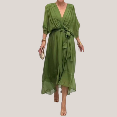 Lola | Elegant kjole med V-udskæring