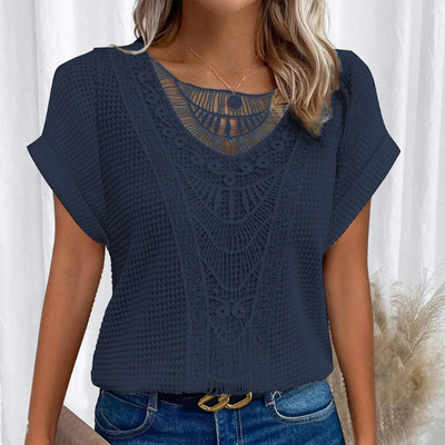 Sami | Stilfuld Top med Blonde Detalje