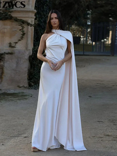 Flora | Maxi-Cape-Dress mit zeitloser Ausstrahlung